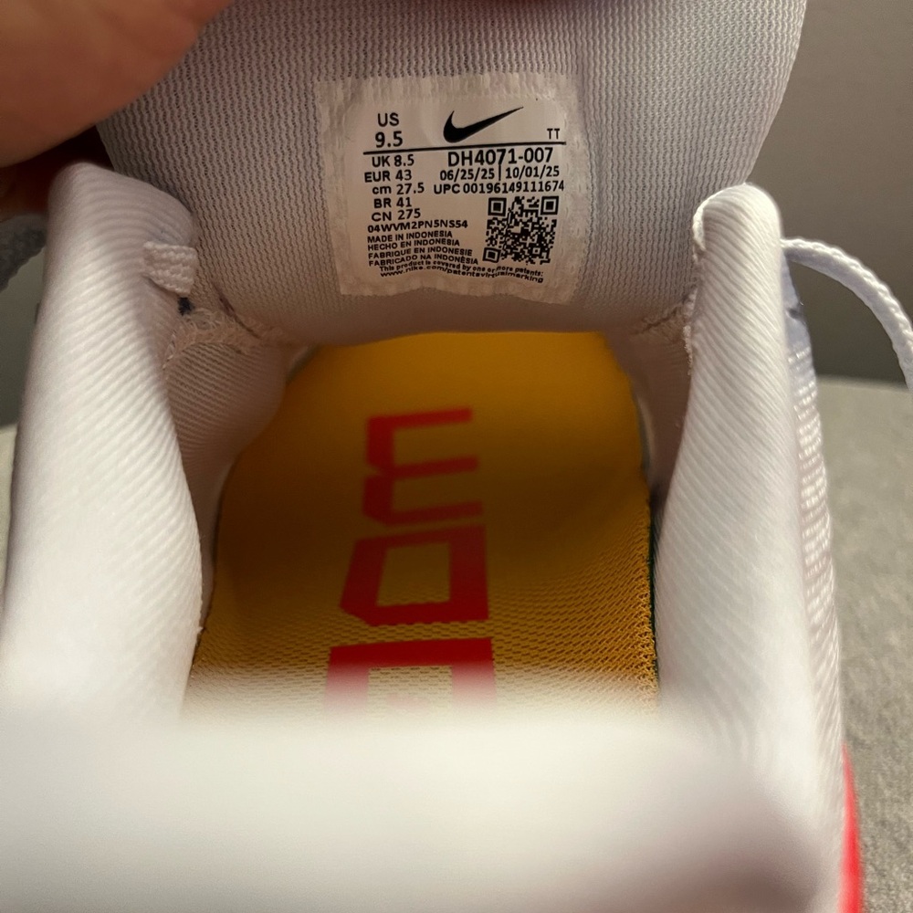 Nike Air Zoom Pegasus 39 Grey Bright Crimson Men's Shoe Size 9.5 DH4071-007 - Picture 10 of 11